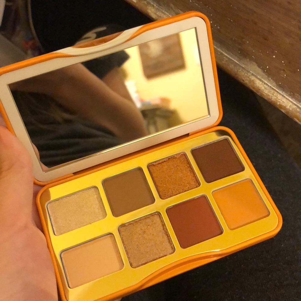 Too Faced Hot Buttered Rum Eyeshadow